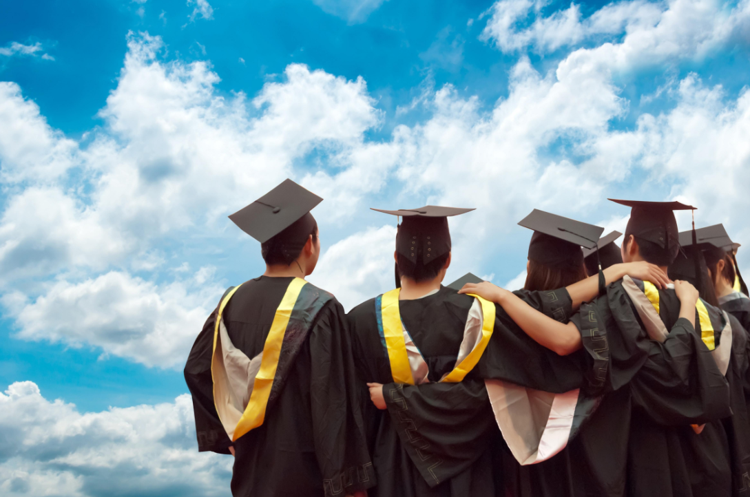 网络教育本科要上几年 最快多久可以毕业(图1)